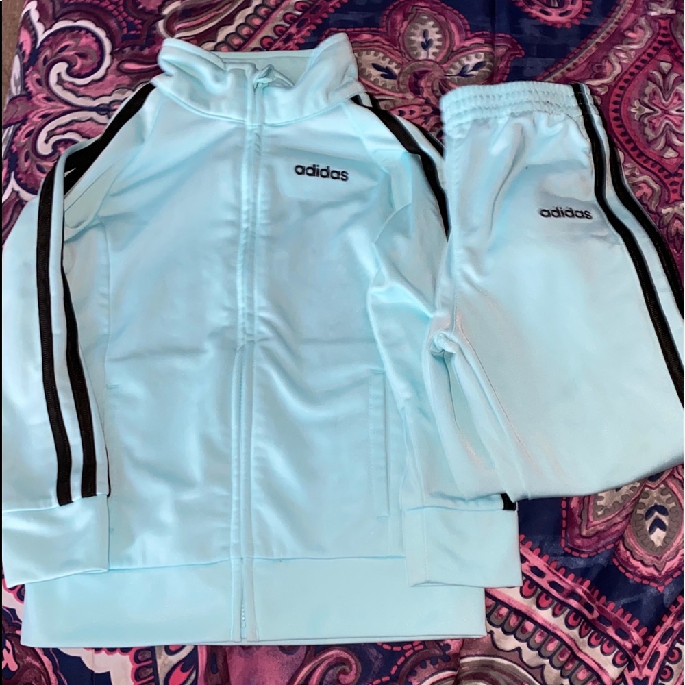 Toddler adidas track suit !!!